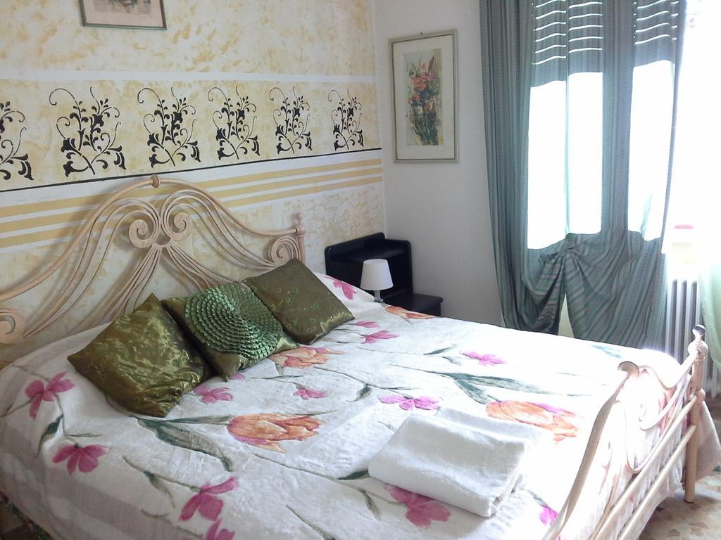 Tropical Bed&Breakfast ลุคคา ภายนอก รูปภาพ