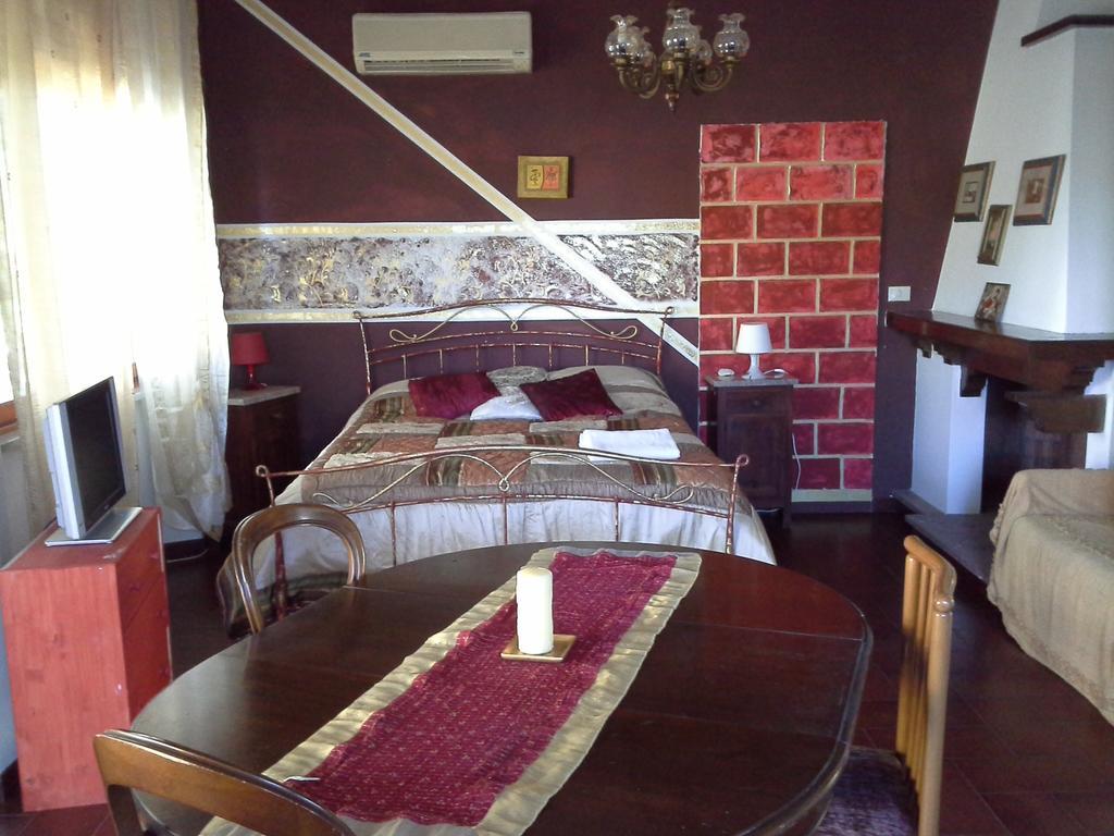 Tropical Bed&Breakfast ลุคคา ภายนอก รูปภาพ