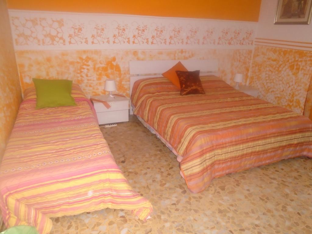 Tropical Bed&Breakfast ลุคคา ภายนอก รูปภาพ
