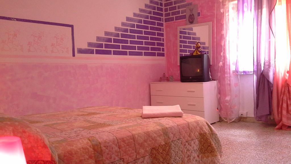 Tropical Bed&Breakfast ลุคคา ภายนอก รูปภาพ