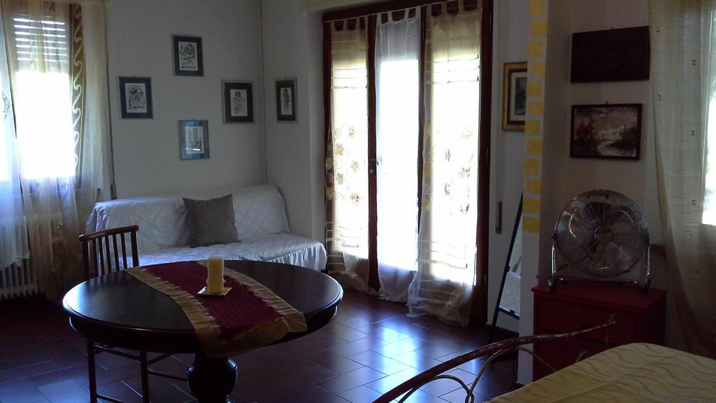Tropical Bed&Breakfast ลุคคา ภายนอก รูปภาพ