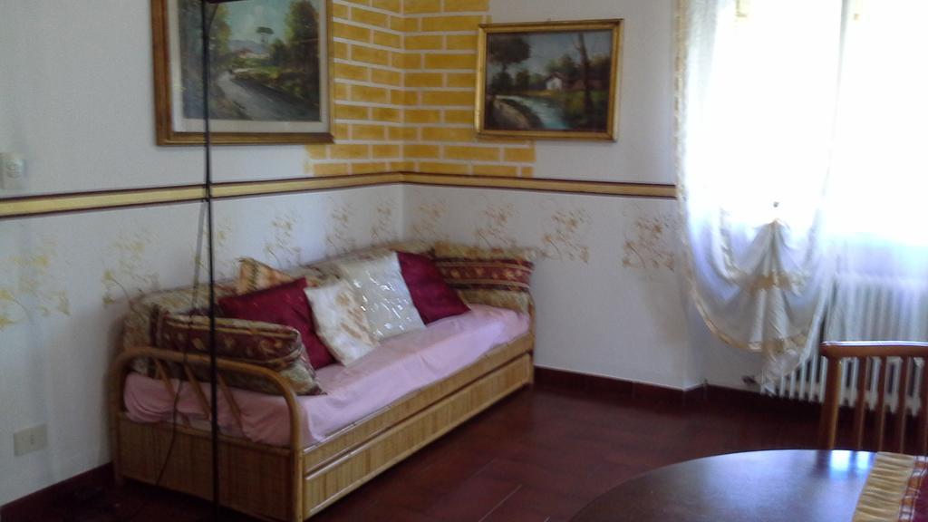 Tropical Bed&Breakfast ลุคคา ภายนอก รูปภาพ