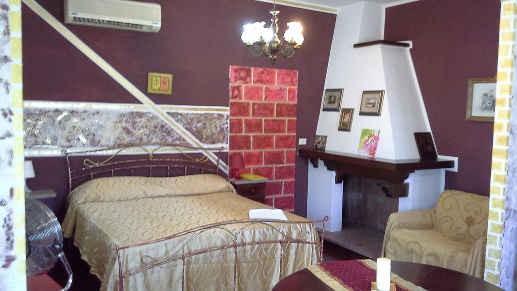 Tropical Bed&Breakfast ลุคคา ภายนอก รูปภาพ