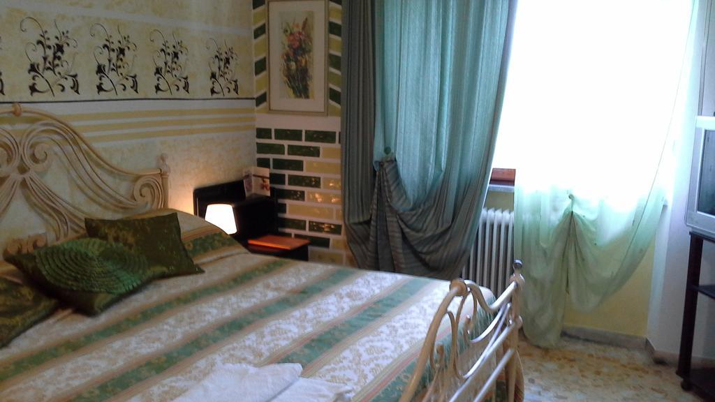 Tropical Bed&Breakfast ลุคคา ภายนอก รูปภาพ